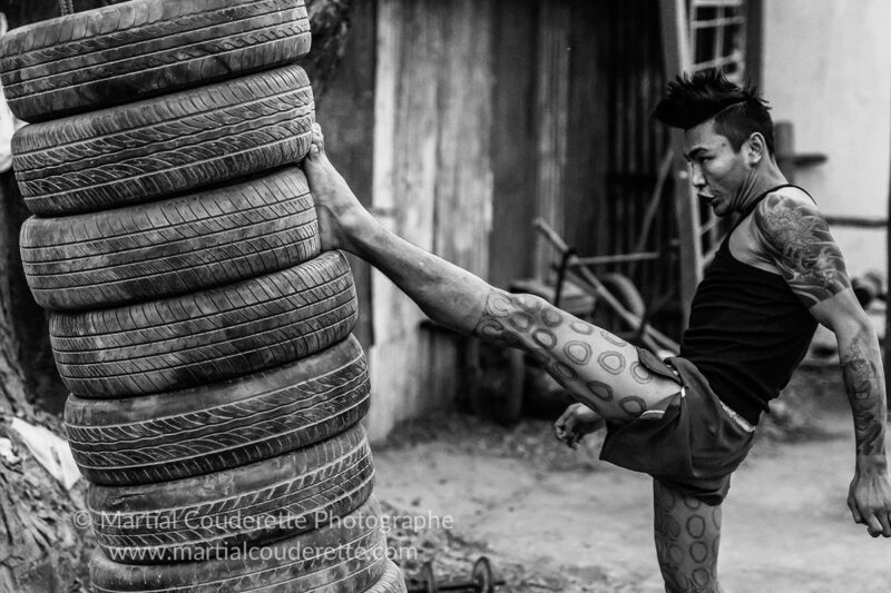 Lethwei : inside the boxing camp